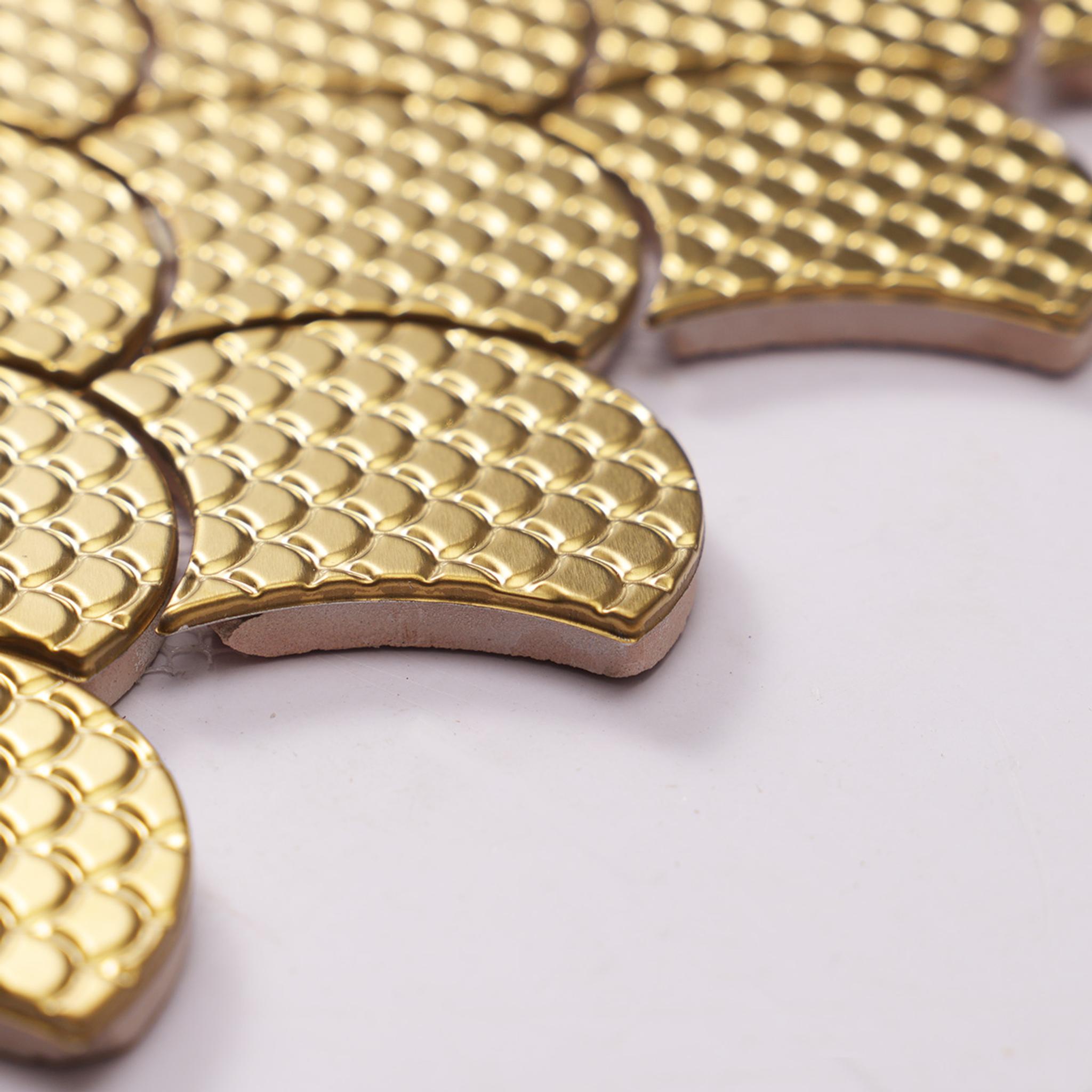 3D Gold Metal Shell Shaped Mosaic Tiles — mosaic vuông bằng xà cừ vàng