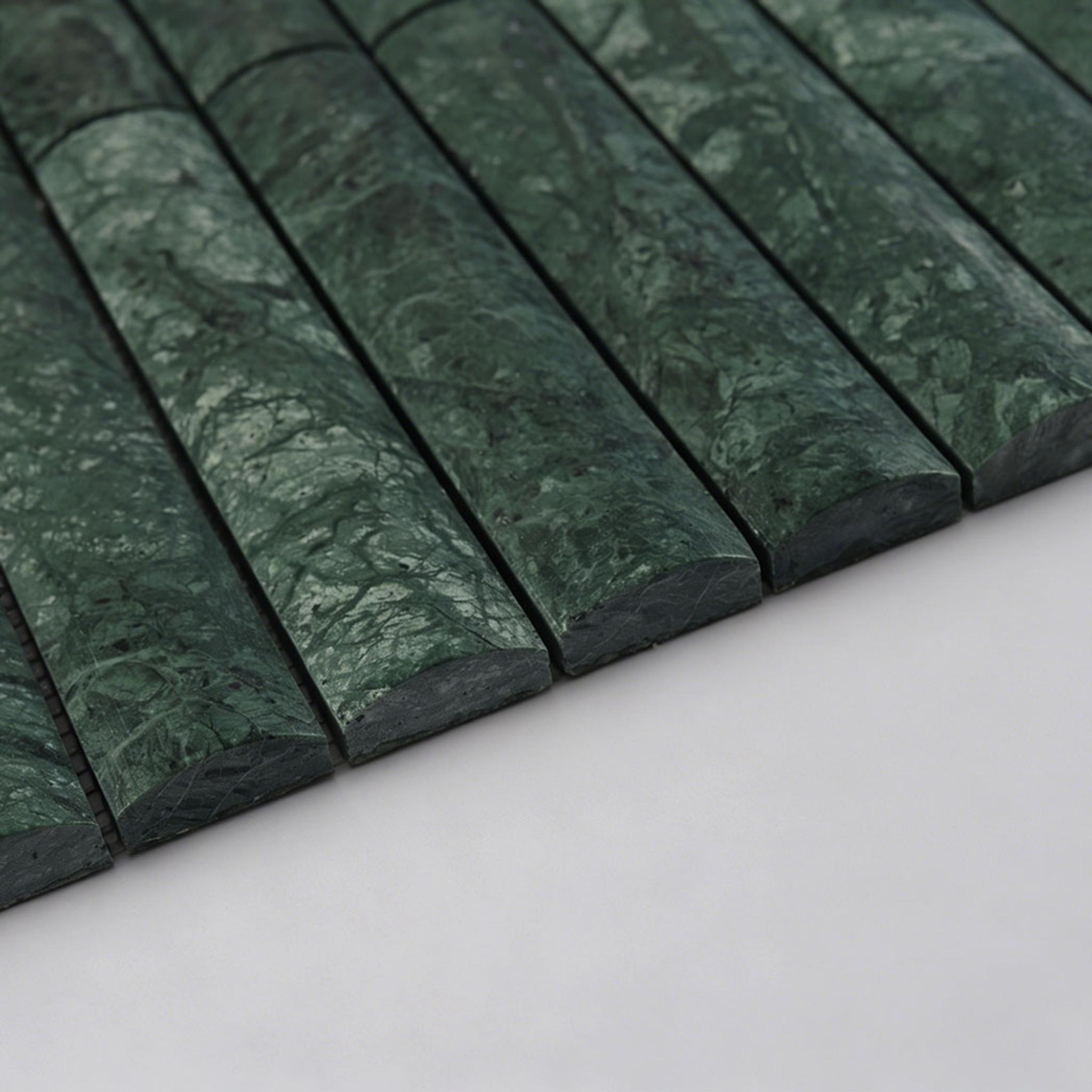 Marble Wide Curved Strip Tile Dark Green Mosaic — mosaic thanh dài (linear) bằng đá marble xanh lục