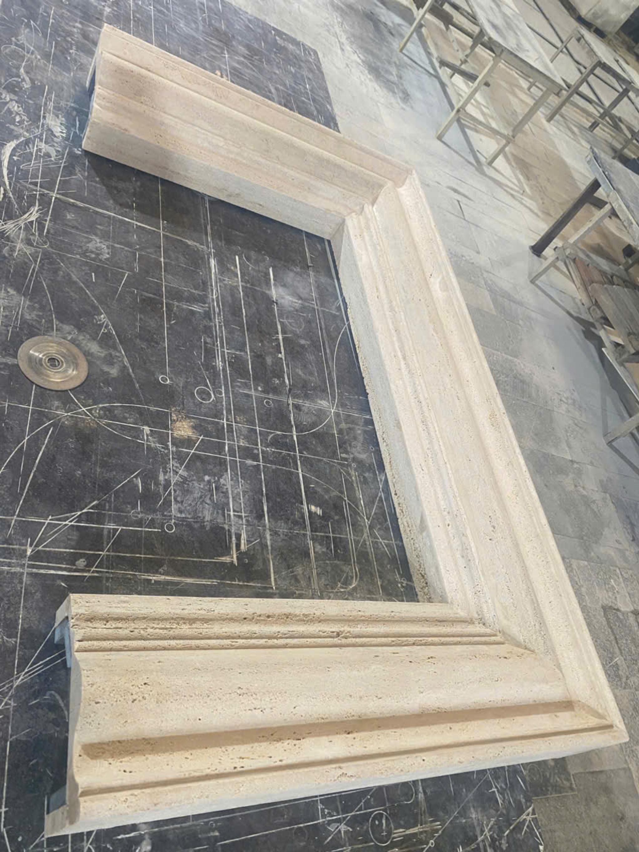 Khung lò sưởi đá (mantel) — Travertine kem