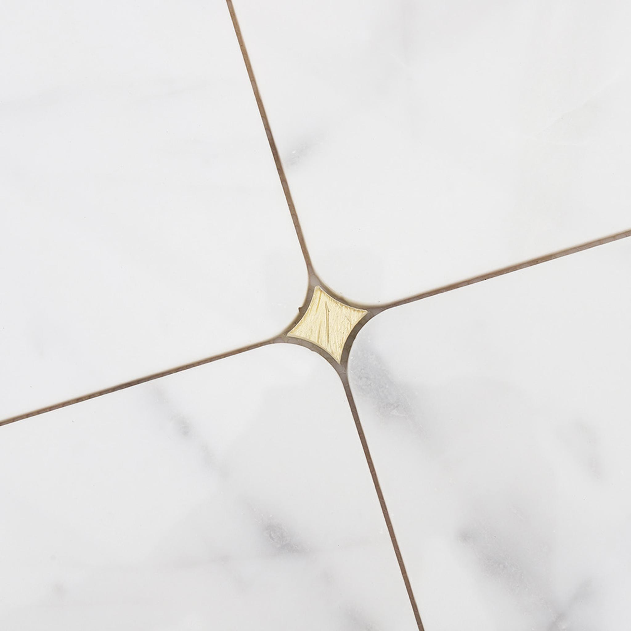 White Marble Gold Glass Waterjet Mosaic Backsplash Bathroom Tile — mosaic hoa văn waterjet bằng đá marble trắng & vàng