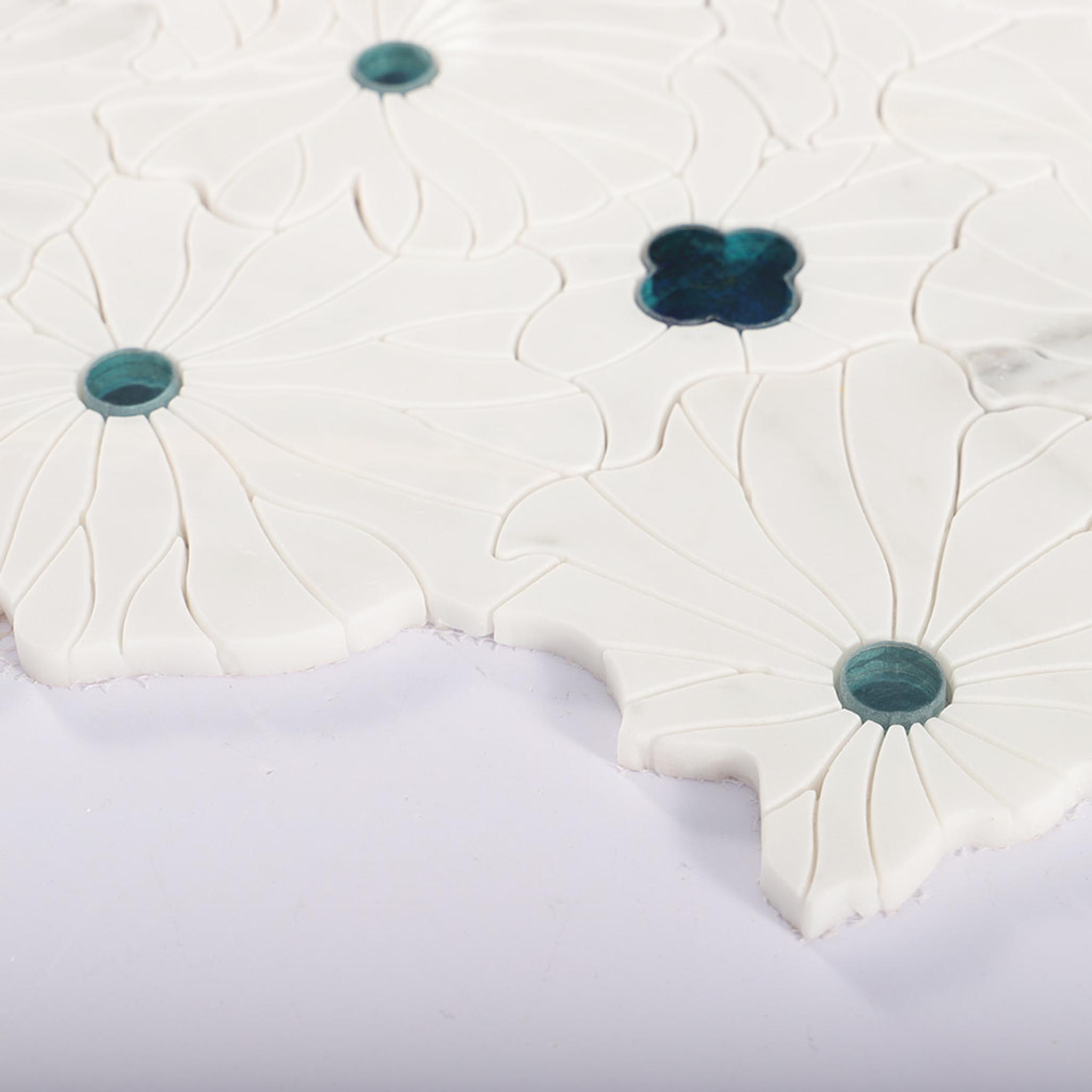 Waterjet Marble with Glass Flower Mosaic Tile — mosaic hoa văn waterjet bằng đá marble tự nhiên