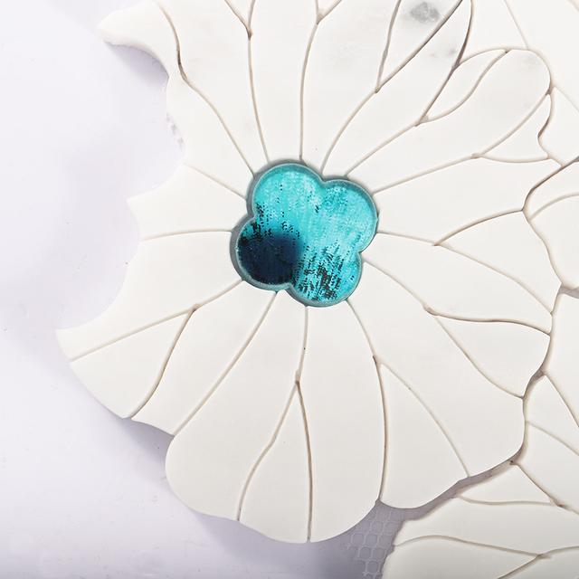 Waterjet Marble with Glass Flower Mosaic Tile — mosaic hoa văn waterjet bằng đá marble tự nhiên