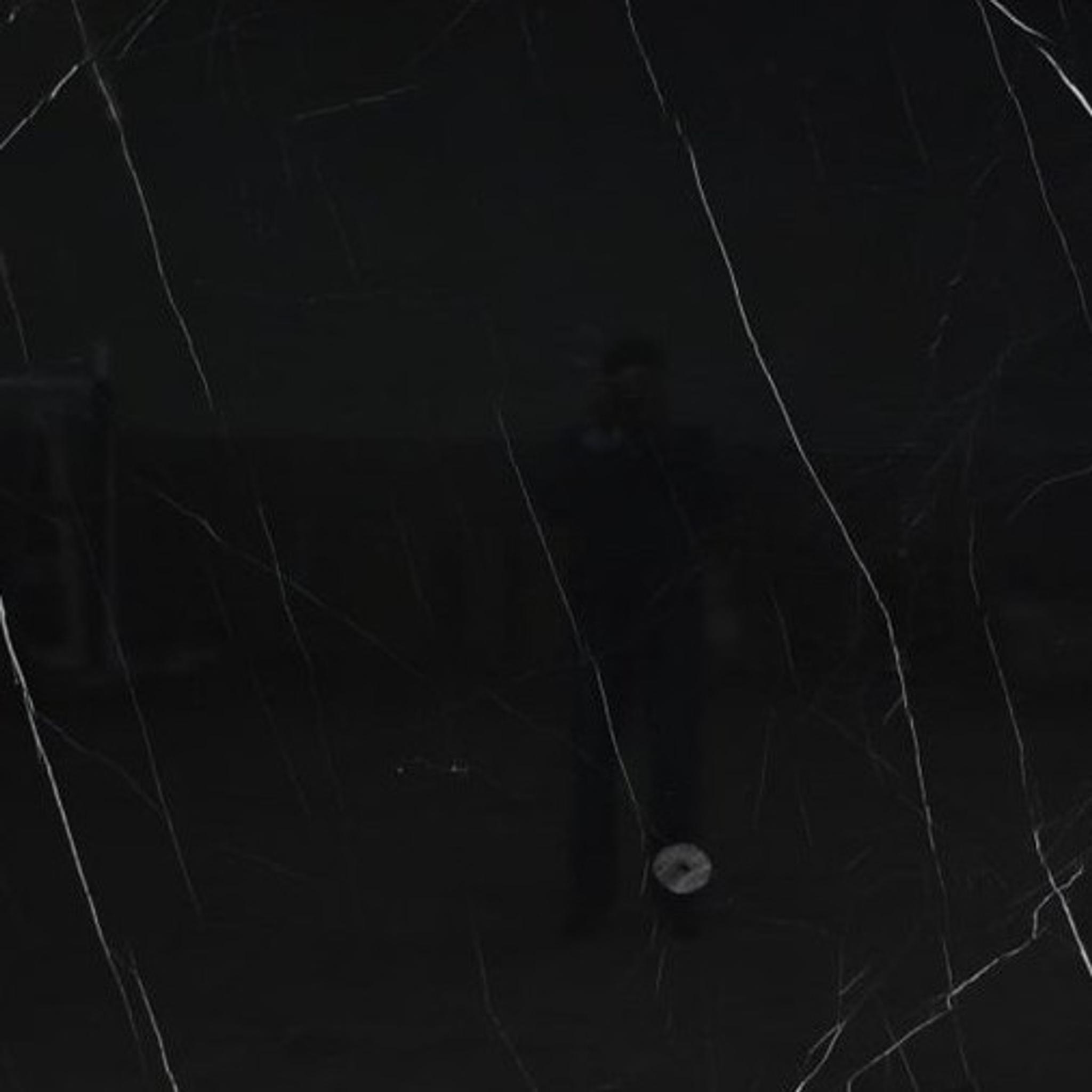 Đá Nero Marquina — marble đen vân trắng — vân đá cận cảnh