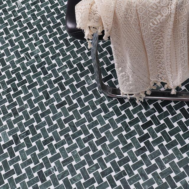 Verde Green and White Marble Basketweave Mosaic Tiles — mosaic đan rổ (basketweave) bằng đá marble trắng & xanh lục