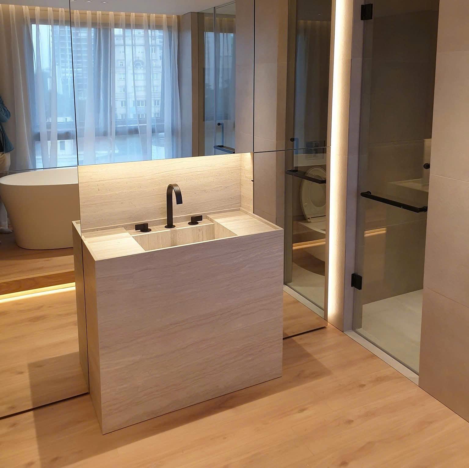Lavabo đá nguyên khối — Travertine/limestone kem