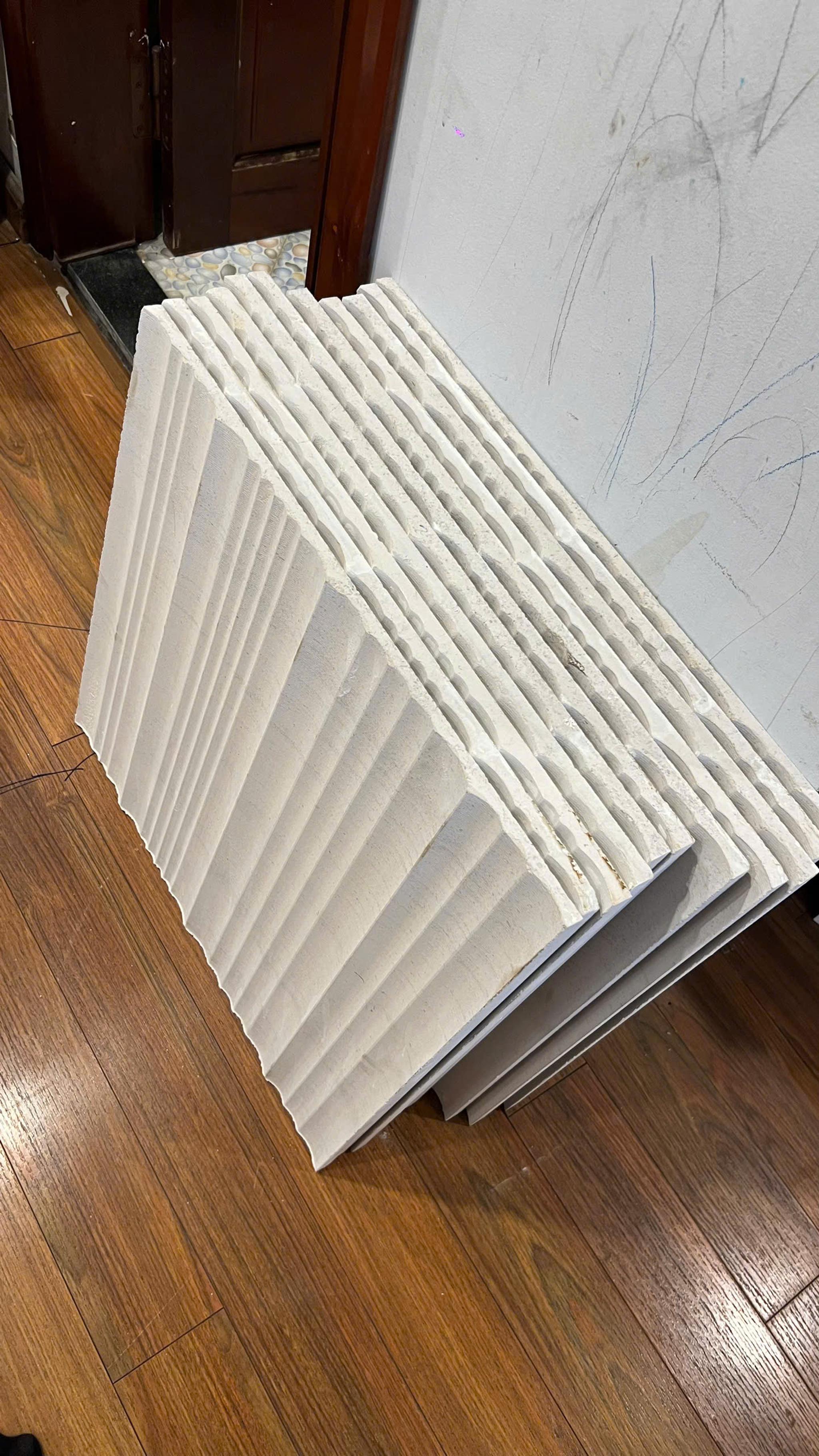 Tấm ốp tường đục sọc — Travertine kem
