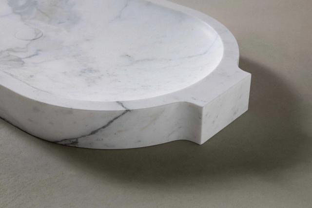 Lavabo đá đặt bàn thuôn dài III — nội thất đá Rochelle Stone