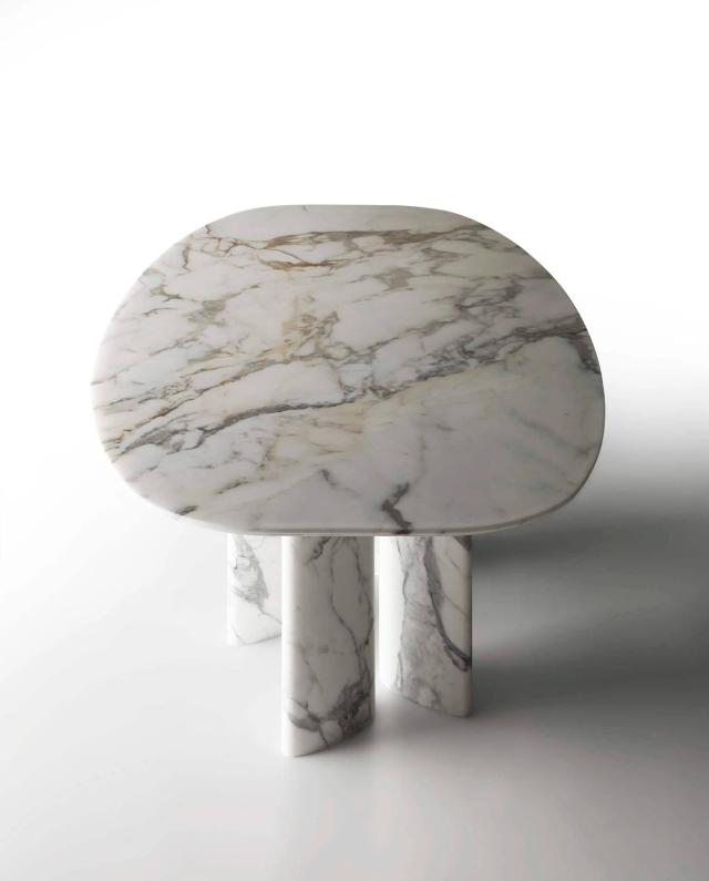 Bàn ăn đá thuôn dài II — nội thất đá Rochelle Stone