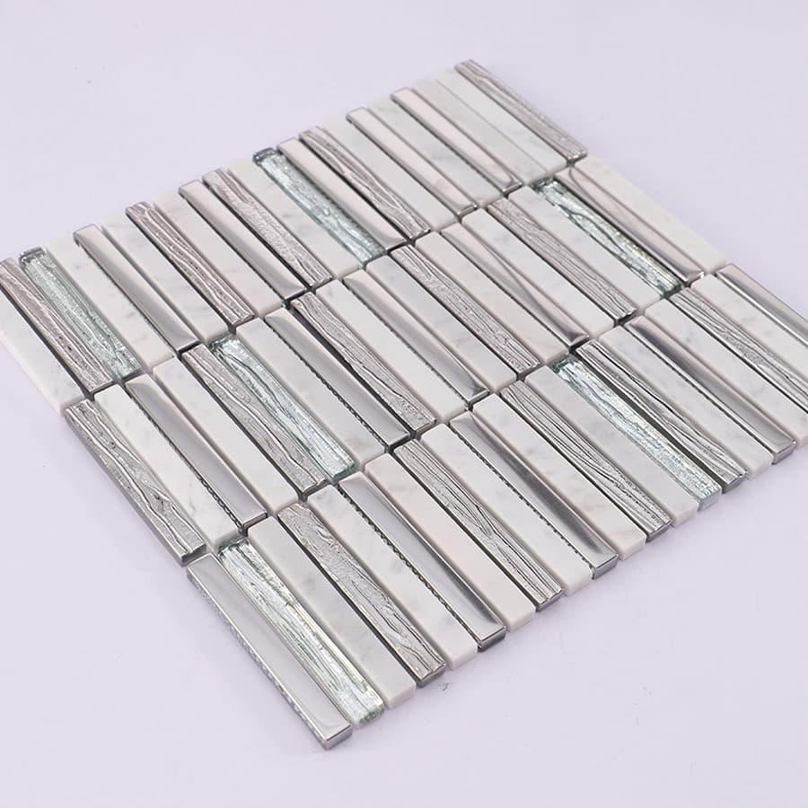 Silver Glass and White Marble Mosaic Strip Tile — mosaic thanh dài (linear) bằng đá marble trắng & bạc