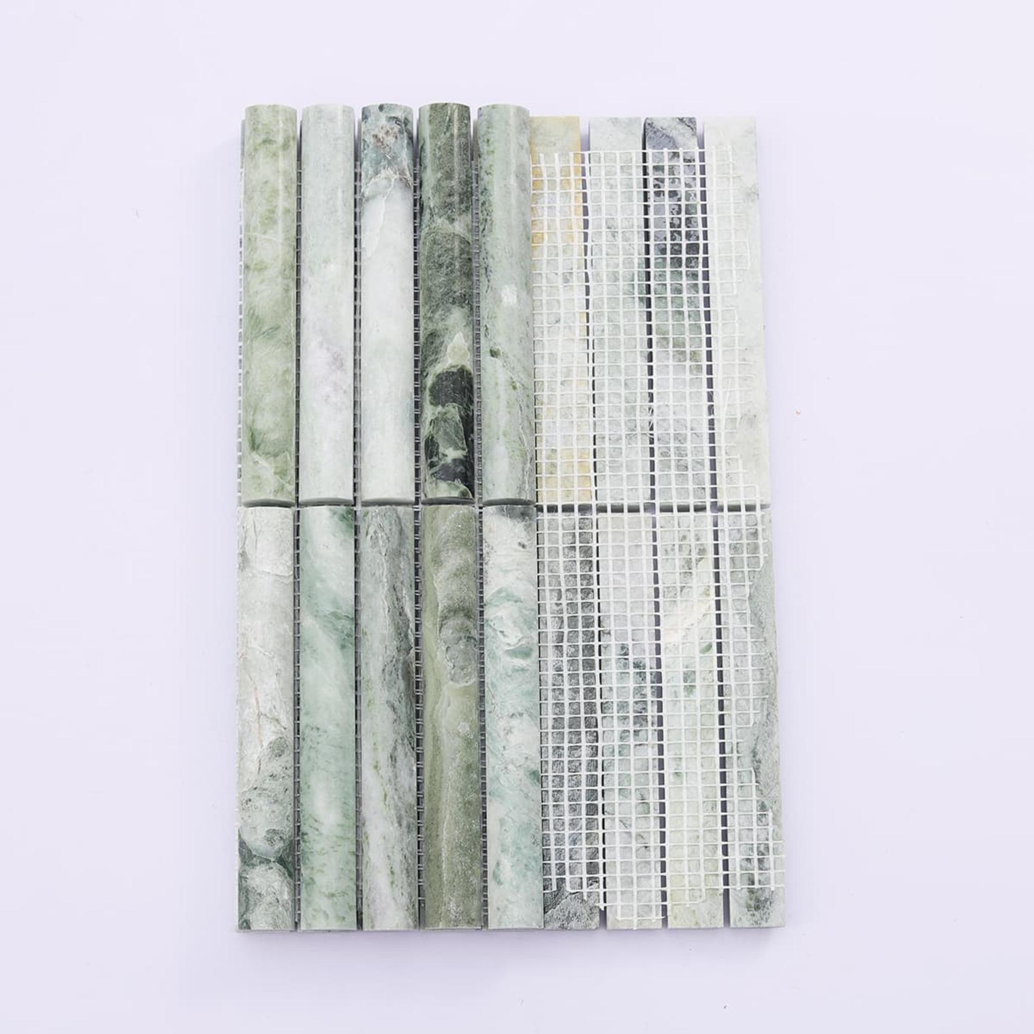 Emerald Green Fluted Marble Mosaic Wall Tile — mosaic rãnh sọc (fluted) bằng đá marble xanh lục