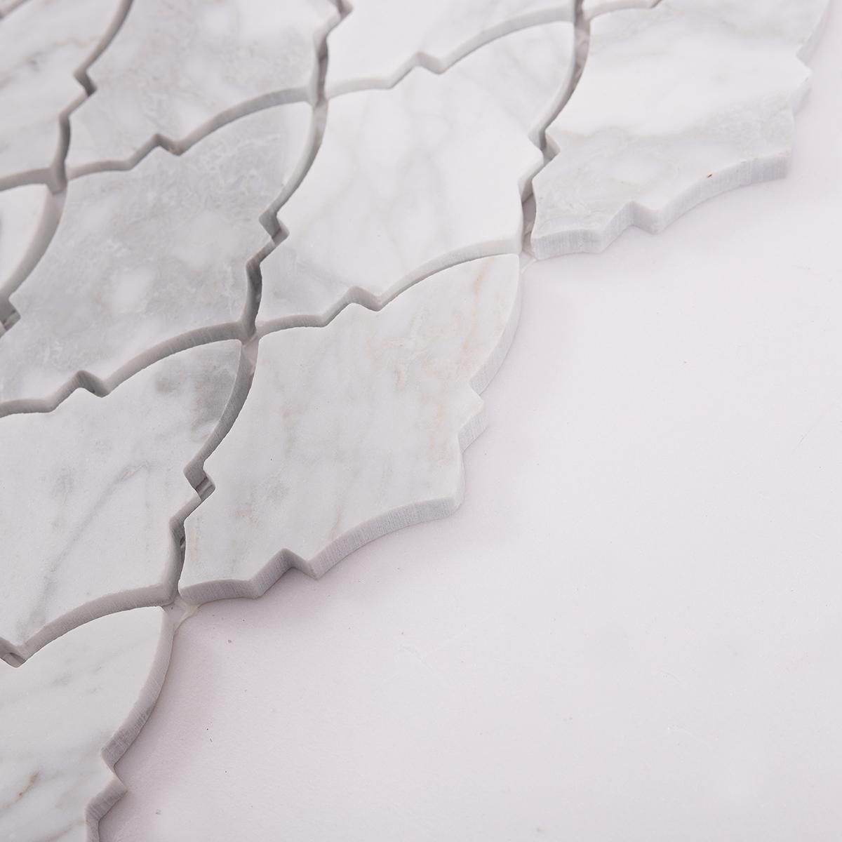 Arabesque Carrara White Polished Honed Marble Mosaic Tile — mosaic arabesque bằng đá marble trắng & trắng Carrara