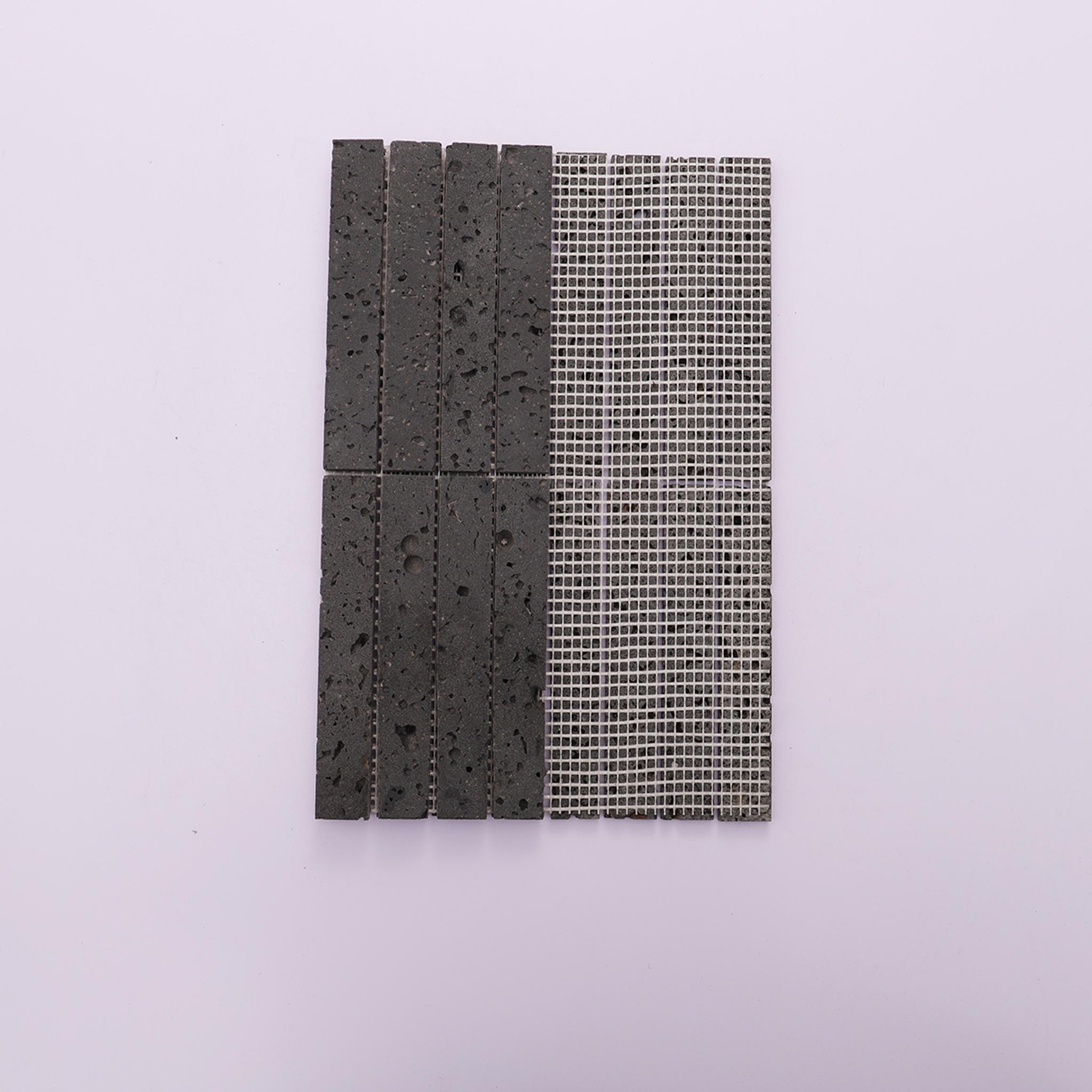 Black Long Rectangle Stacked Travertine Stone Mosaic Tiles — mosaic thanh dài (linear) bằng đá travertine đen
