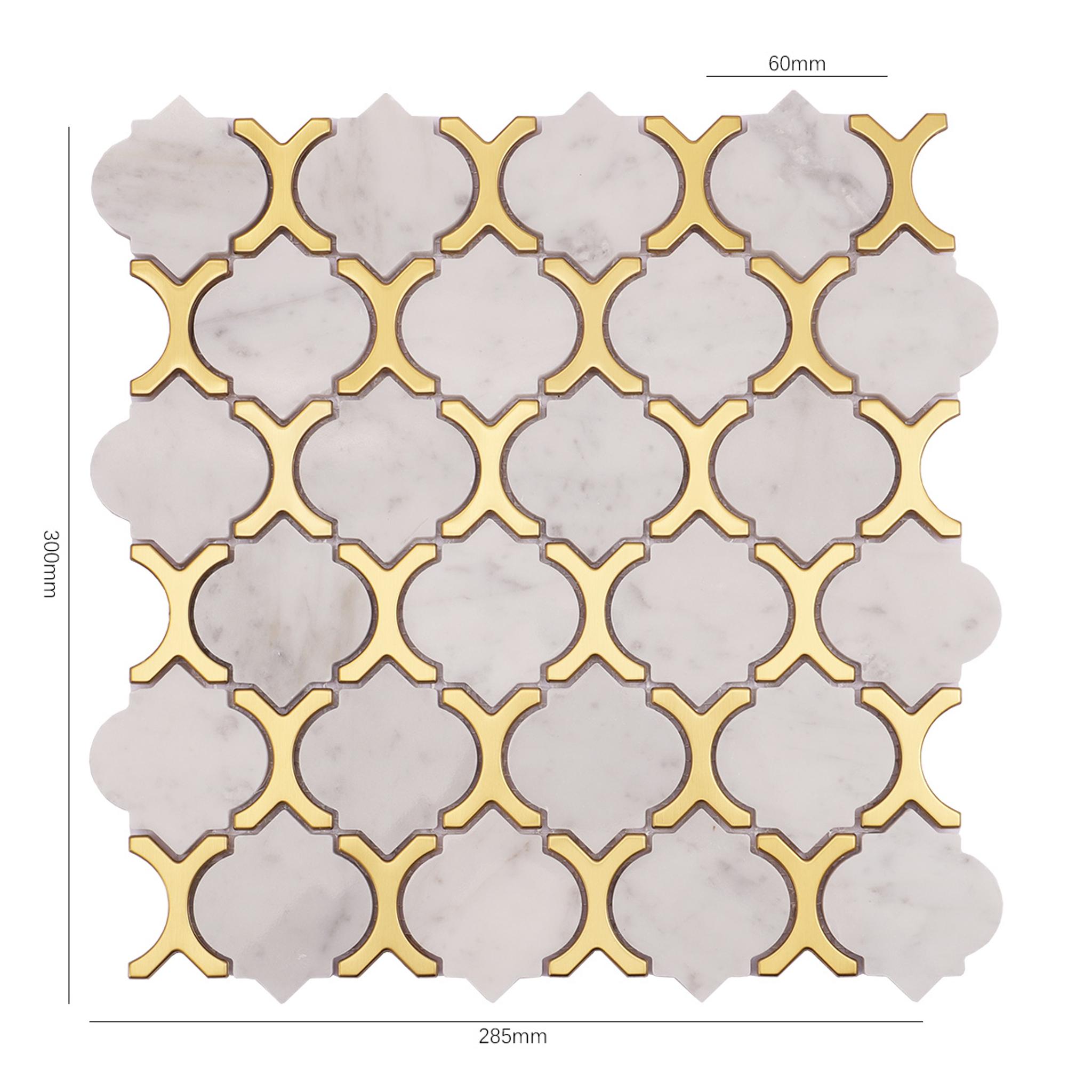Carrara White & Gold Metal Arabesque Marble Mosaic Tile — mosaic arabesque bằng đá marble trắng & vàng