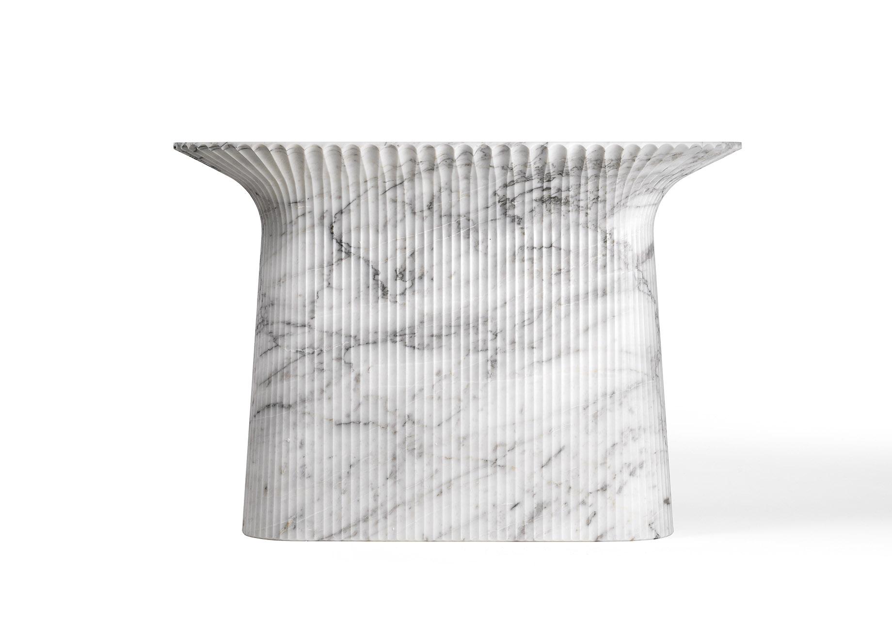 Bàn console đá sọc dọc — nội thất đá Rochelle Couture