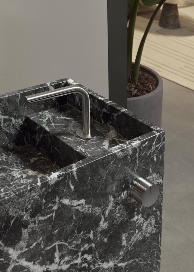 Lavabo MyStreet đặt sàn — lavabo đá tự nhiên Rochelle
