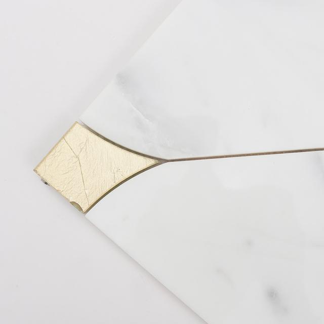White Marble Gold Glass Waterjet Mosaic Backsplash Bathroom Tile — mosaic hoa văn waterjet bằng đá marble trắng & vàng