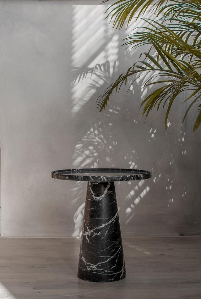 Bàn phụ Cone — nội thất đá Rochelle