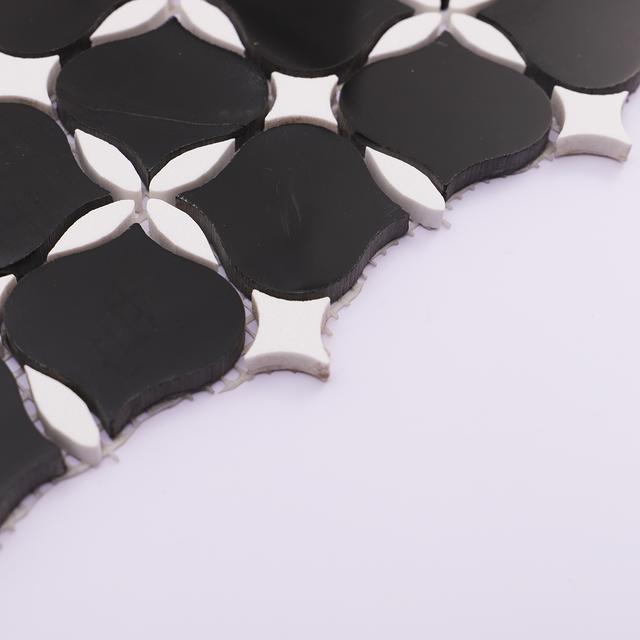 Black and White Flower Petal Marble Tiles — mosaic hoa văn waterjet bằng đá marble đen & trắng