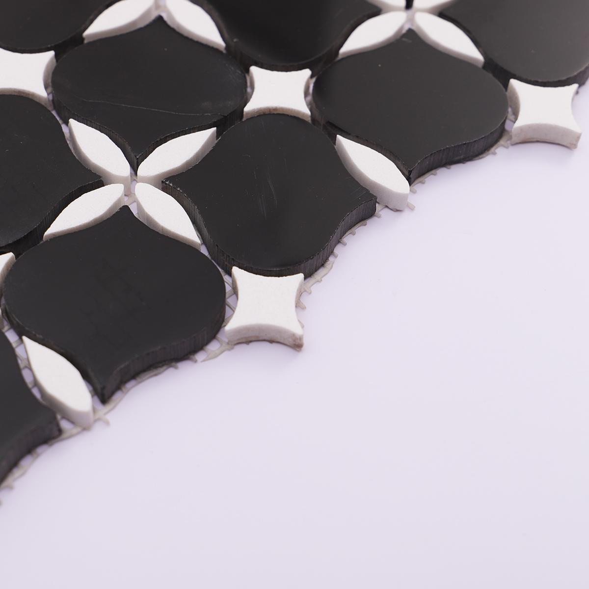 Black and White Flower Petal Marble Tiles — mosaic hoa văn waterjet bằng đá marble đen & trắng