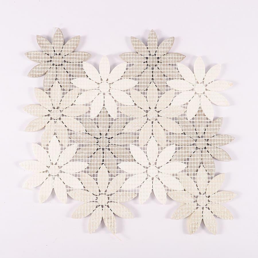 Wooden Beige and White Flower Marble Mosaic Tile — mosaic hoa văn waterjet bằng đá marble trắng & beige