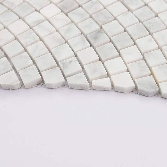 White Fan Shaped Marble Tile Hand Cut  Wall and Floor Mosaic — mosaic nan quạt bằng đá marble trắng
