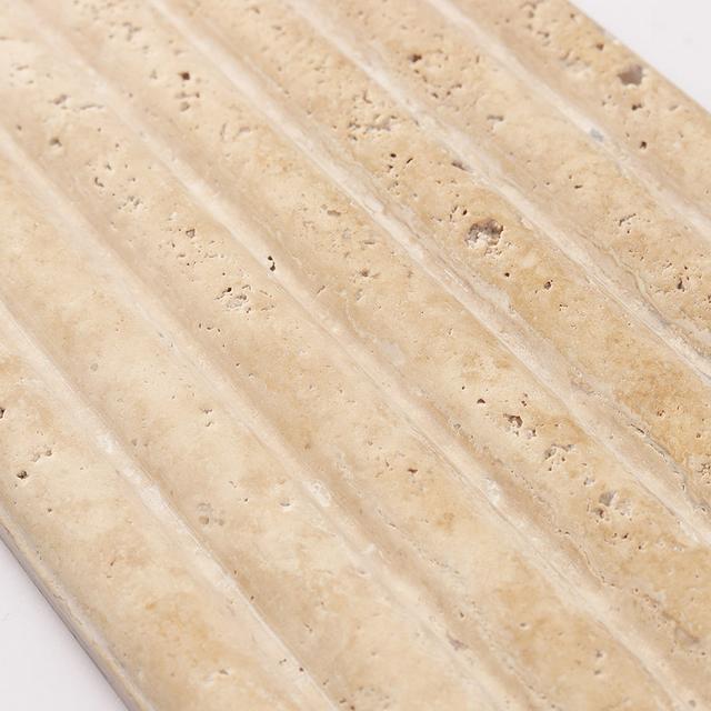 Beige Fluted Travertine Tile: Premium Long Strip Stone Wall — mosaic rãnh sọc (fluted) bằng đá travertine beige