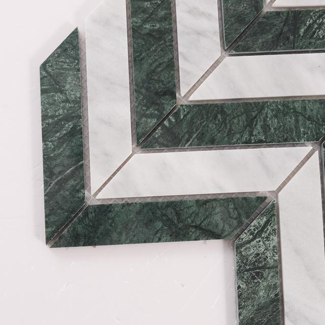 Green and White Herringbone Marble Mosaic Tiles — mosaic xương cá bằng đá marble trắng & xanh lục