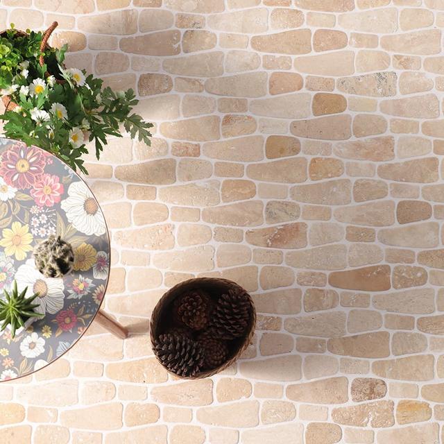 Beige Flat Pebble Travertine Mosaic Natural Stone Bathroom Floor Tile — mosaic ghép nghệ thuật bằng đá travertine beige