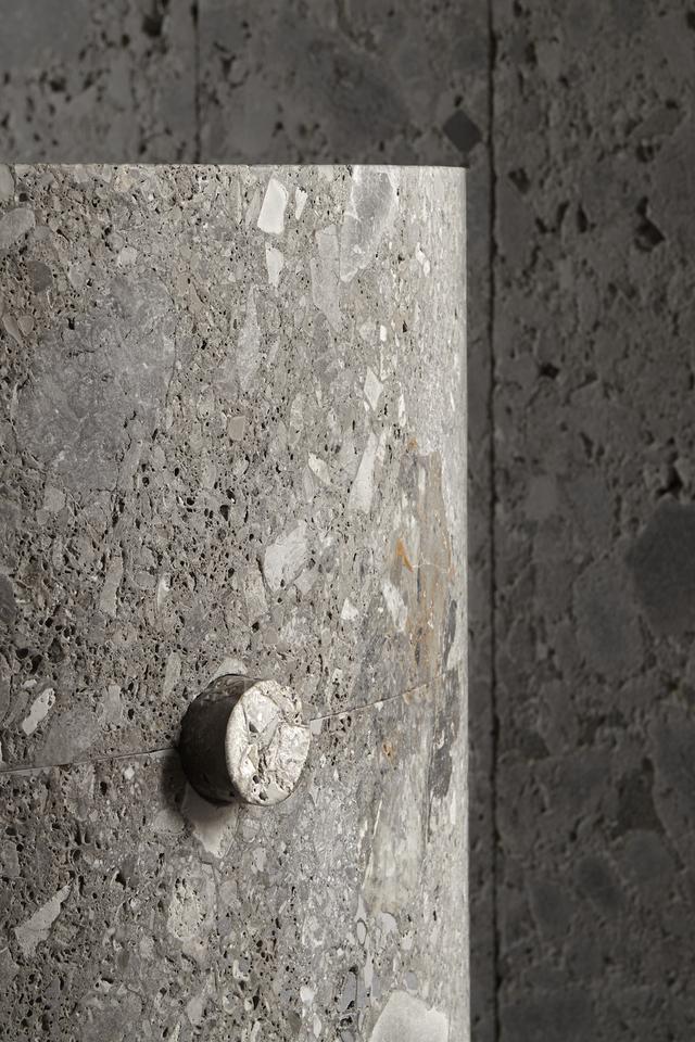 Lavabo Anima Liquida đặt sàn — lavabo đá tự nhiên Rochelle