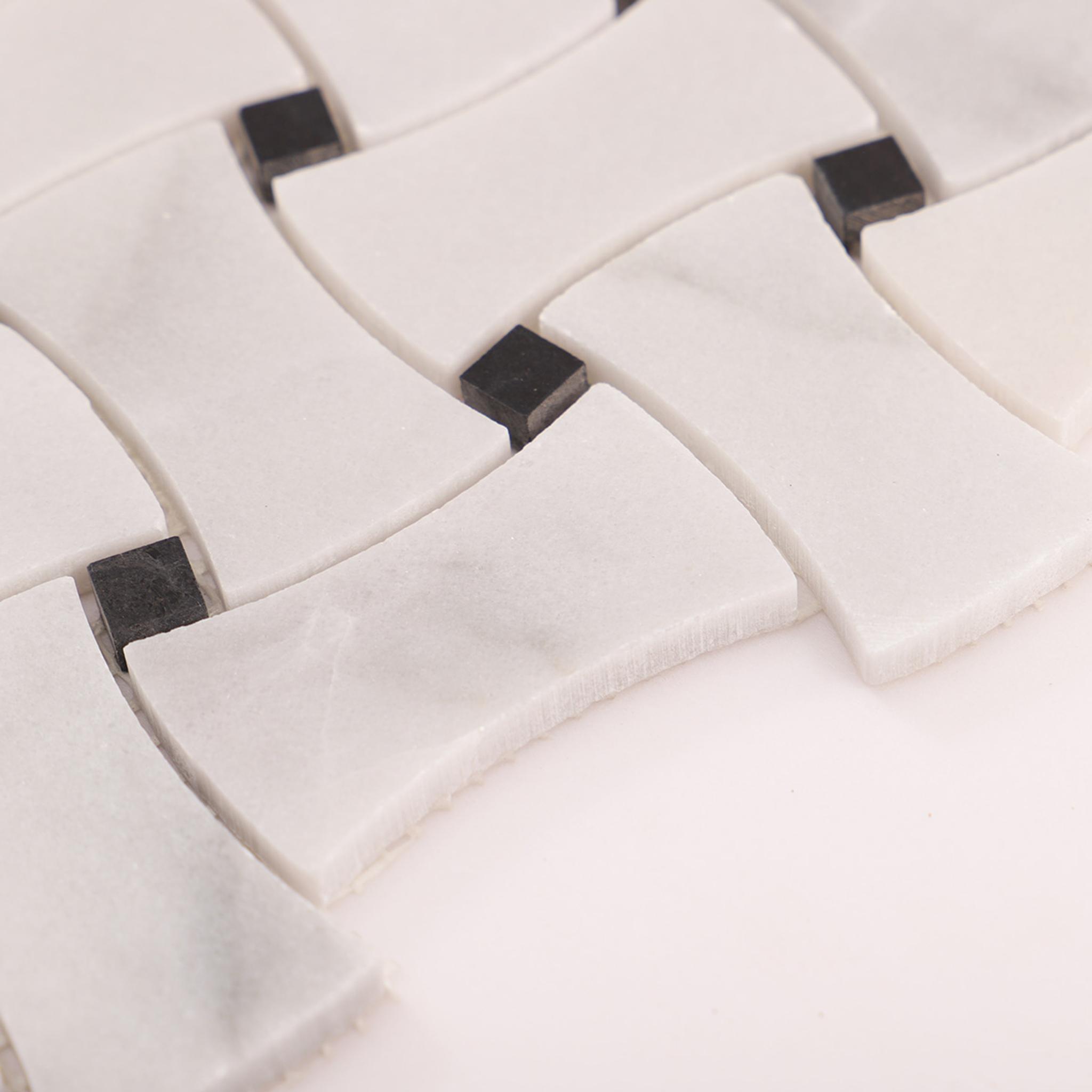 White and Black Basketweave Polished Marble Mosaic Tiles — mosaic đan rổ (basketweave) bằng đá marble đen & trắng