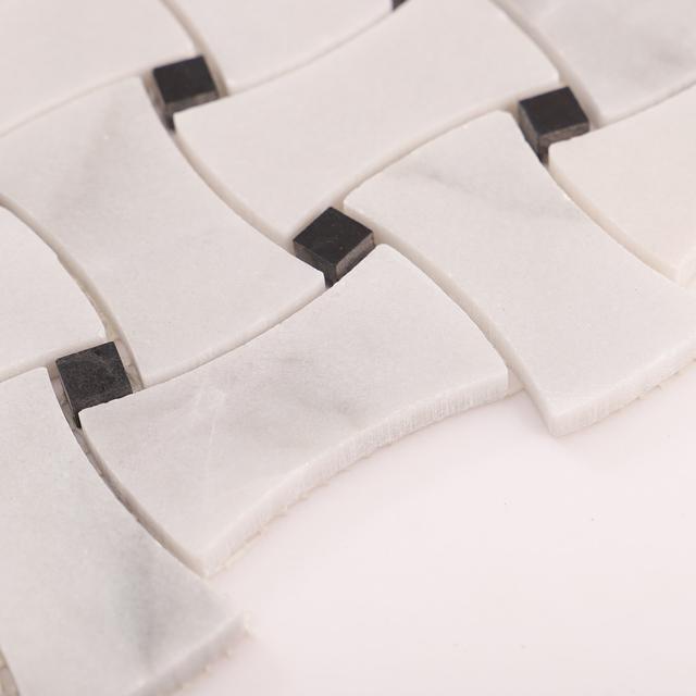 White and Black Basketweave Polished Marble Mosaic Tiles — mosaic đan rổ (basketweave) bằng đá marble đen & trắng