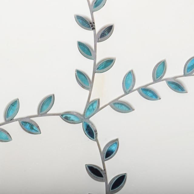 White Marble with Blue Glass Leaf Shaped Waterjet Mosaic Tile — mosaic hoa văn waterjet bằng đá marble trắng & xanh dương