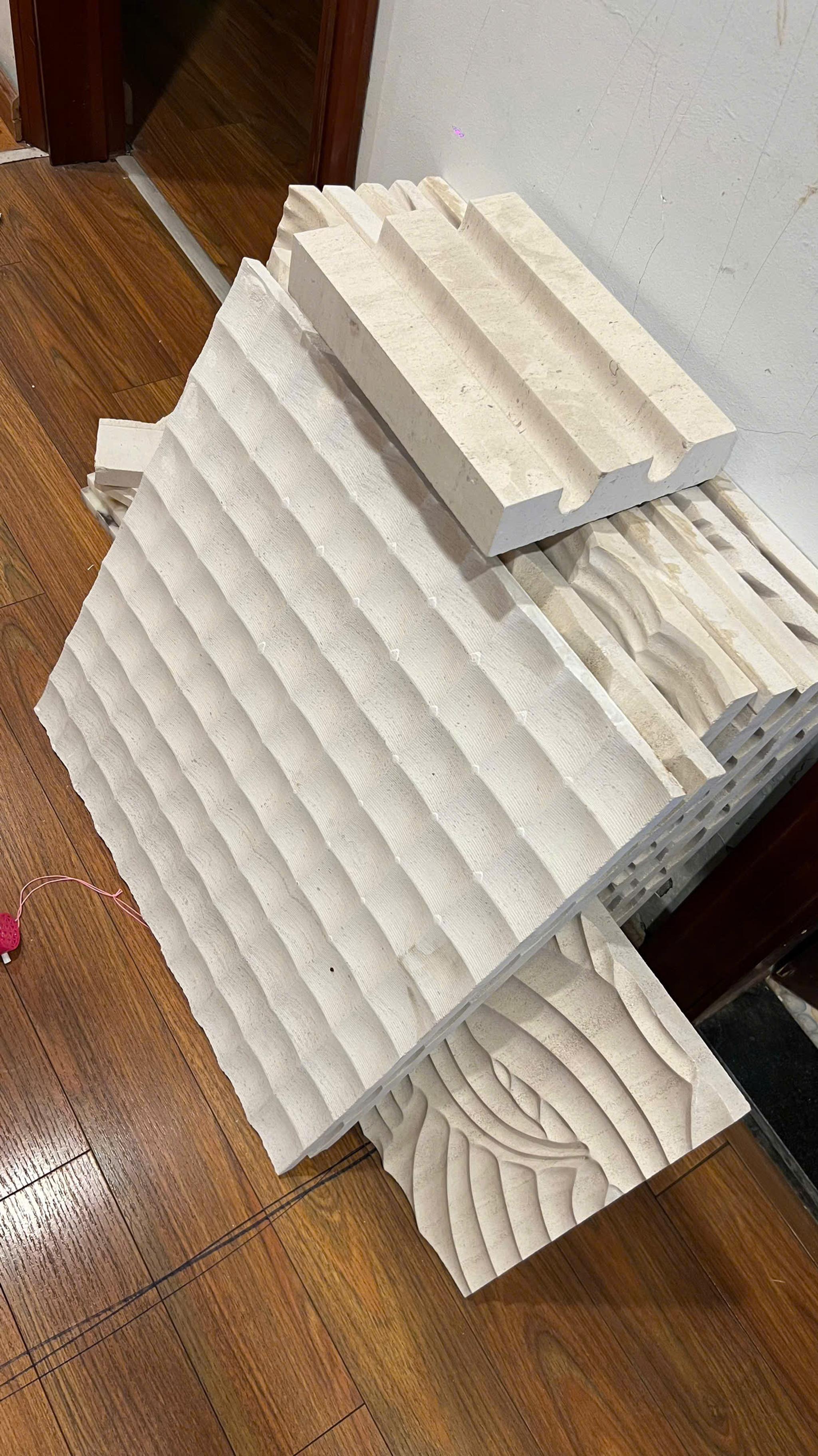 Tấm ốp tường (đục sọc / 3D) — Travertine/limestone kem