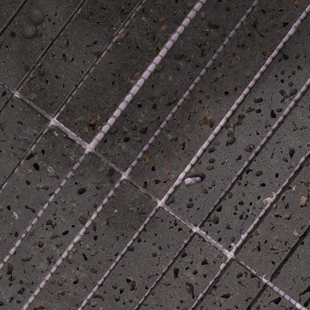 Black Long Rectangle Stacked Travertine Stone Mosaic Tiles — mosaic thanh dài (linear) bằng đá travertine đen