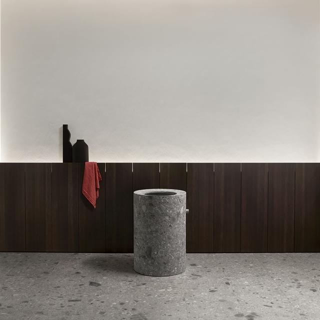 Lavabo Anima Liquida đặt sàn — lavabo đá tự nhiên Rochelle