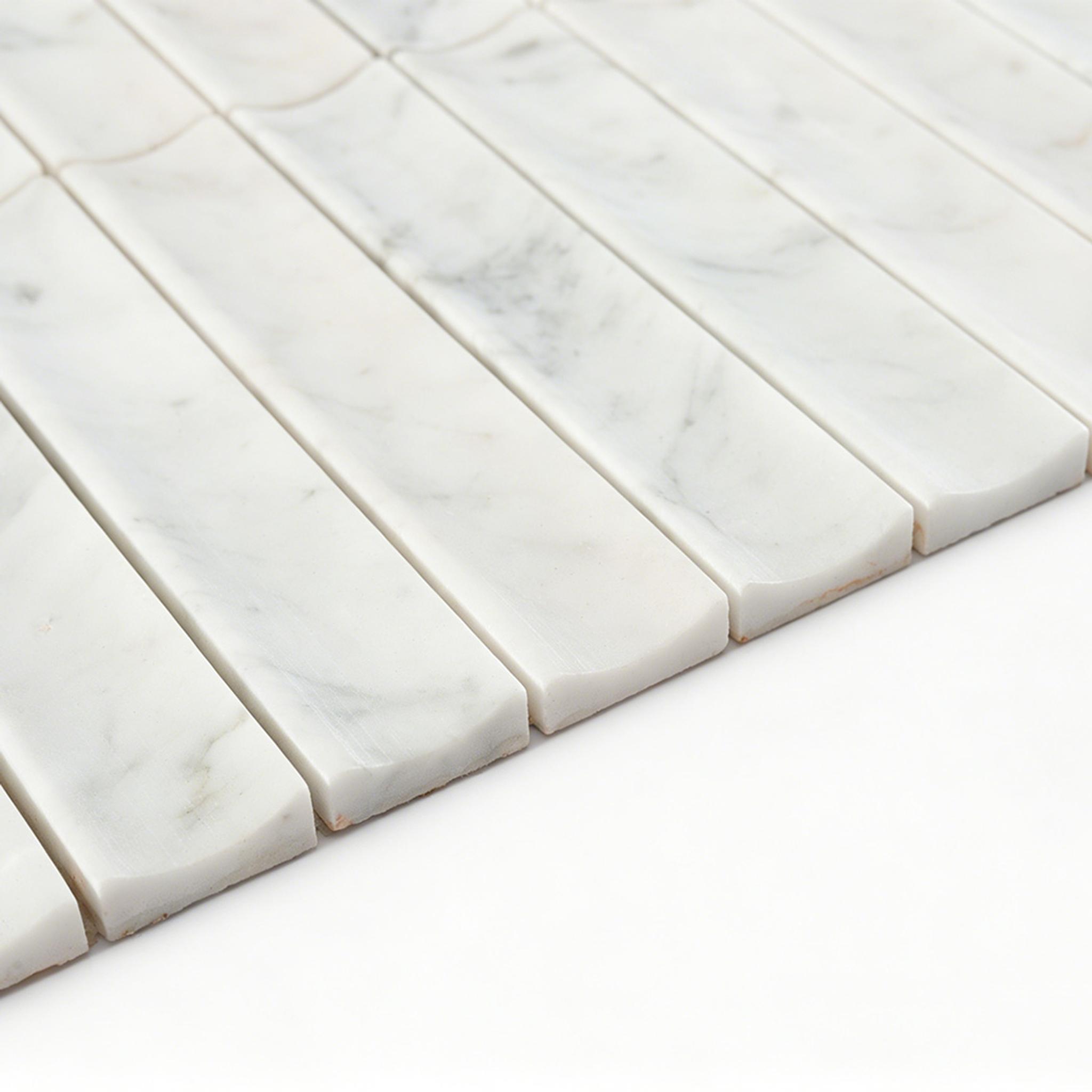 3D White Marble Curved Fluted Mosaic Bathroom Wall Tile — mosaic rãnh sọc (fluted) bằng đá marble trắng