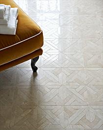 Sàn họa tiết marble Elite 10 — Marquina đen và Crema Marfil kem, Rochelle Couture