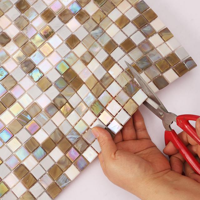 Brown Mixed Beige Pearlescent Water Glass Mosaic Tiles — mosaic tròn (penny round) bằng thủy tinh beige & nâu