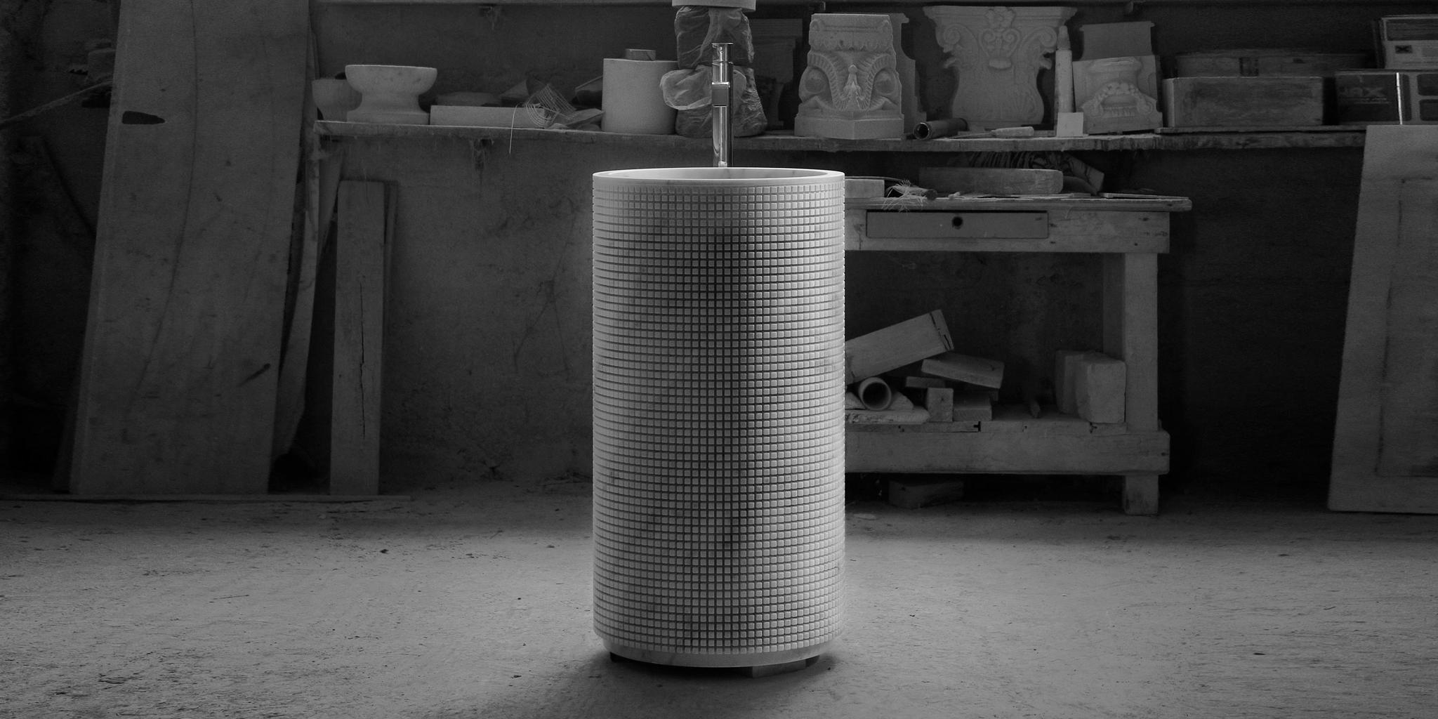 Lavabo Pixel đặt sàn — lavabo đá tự nhiên Rochelle