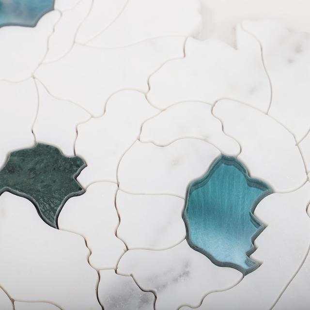 White and Green Floral Waterjet Marble Mosaic Tile — mosaic hoa văn waterjet bằng đá marble trắng & xanh lục