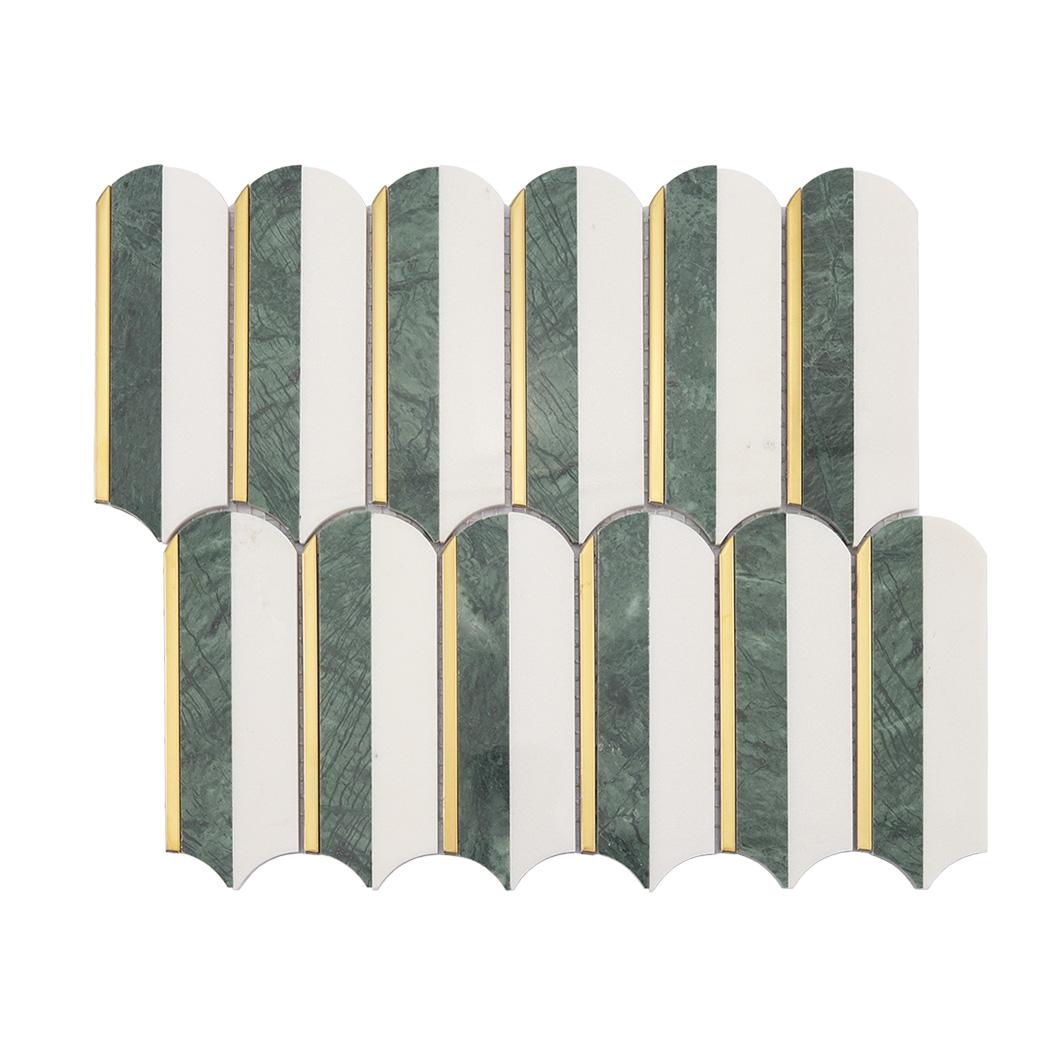 Green and White Marble Scalloped Mosaic Tile with Gold Metal Inlay — mosaic vảy cá (fish scale) bằng đá marble trắng & xanh lục