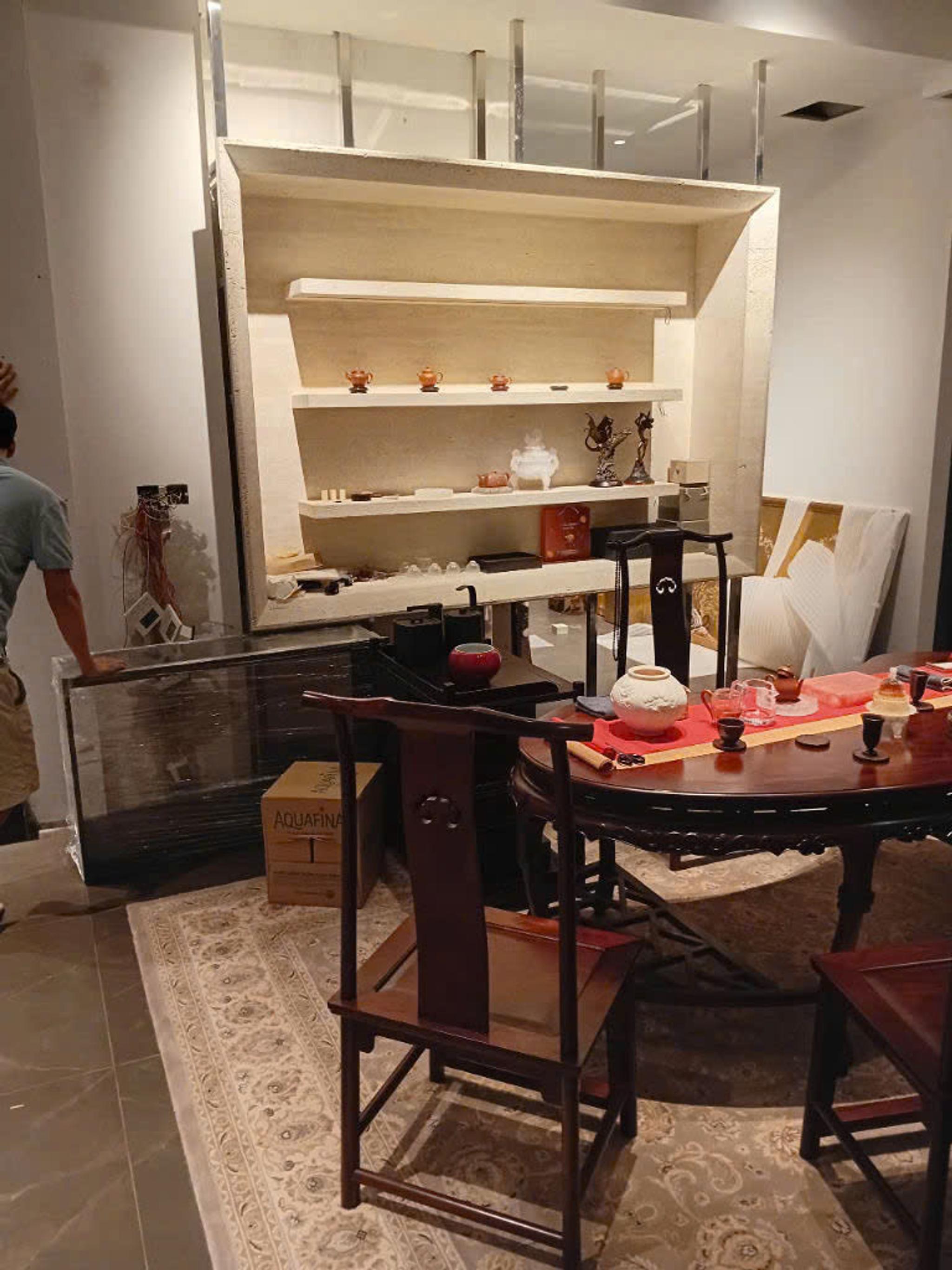 Kệ/hốc trang trí ốp đá — Travertine kem