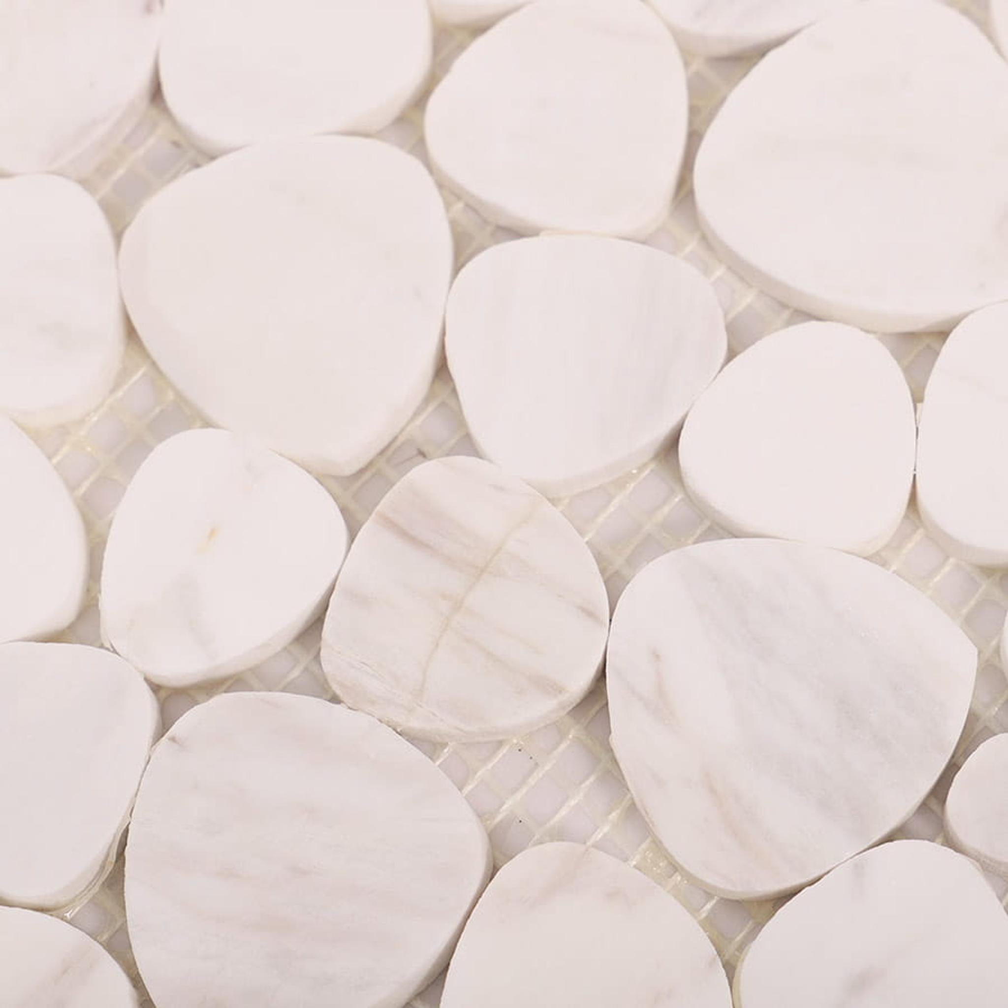 White Sliced Flat Pebble Marble Mosaic Tiles — mosaic ghép nghệ thuật bằng đá marble trắng