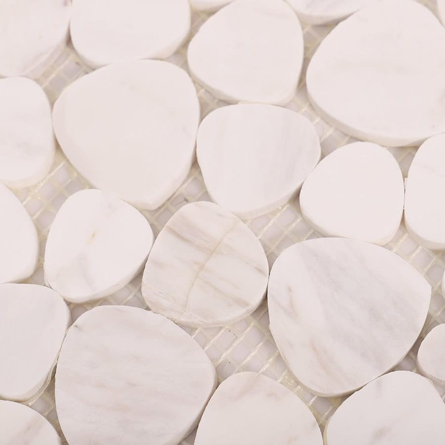 White Sliced Flat Pebble Marble Mosaic Tiles — mosaic ghép nghệ thuật bằng đá marble trắng
