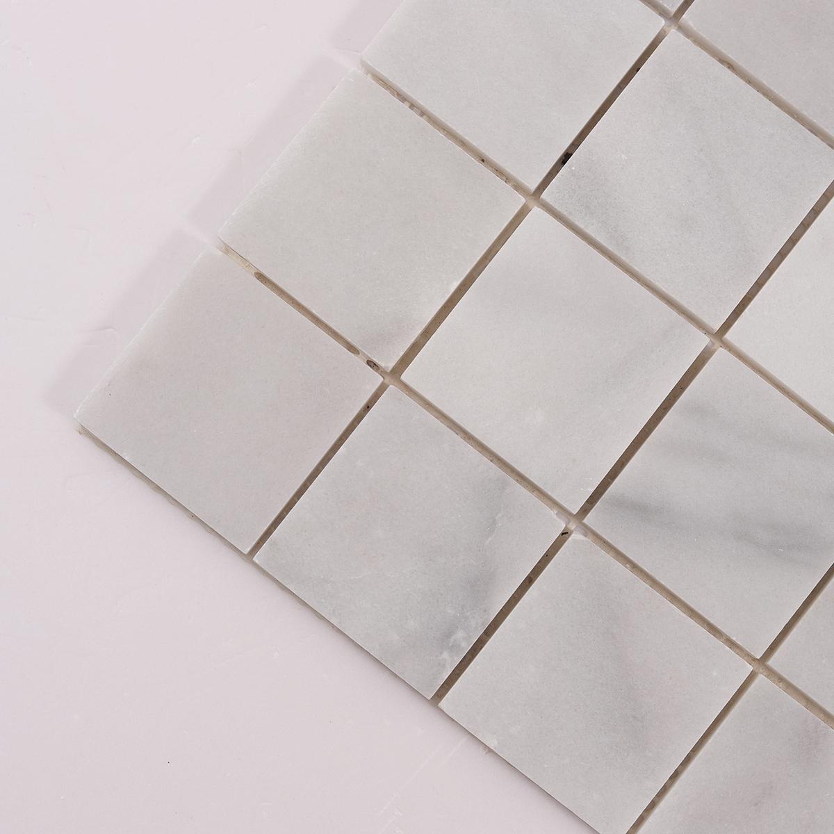 Carrara Venato Square Marble Mosaic Tiles — mosaic vuông bằng đá marble trắng Carrara