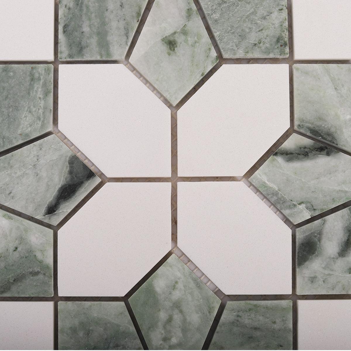 Green and White Floral Marble Mosaic Tiles with Round Center — mosaic tròn (penny round) bằng đá marble trắng & xanh lục