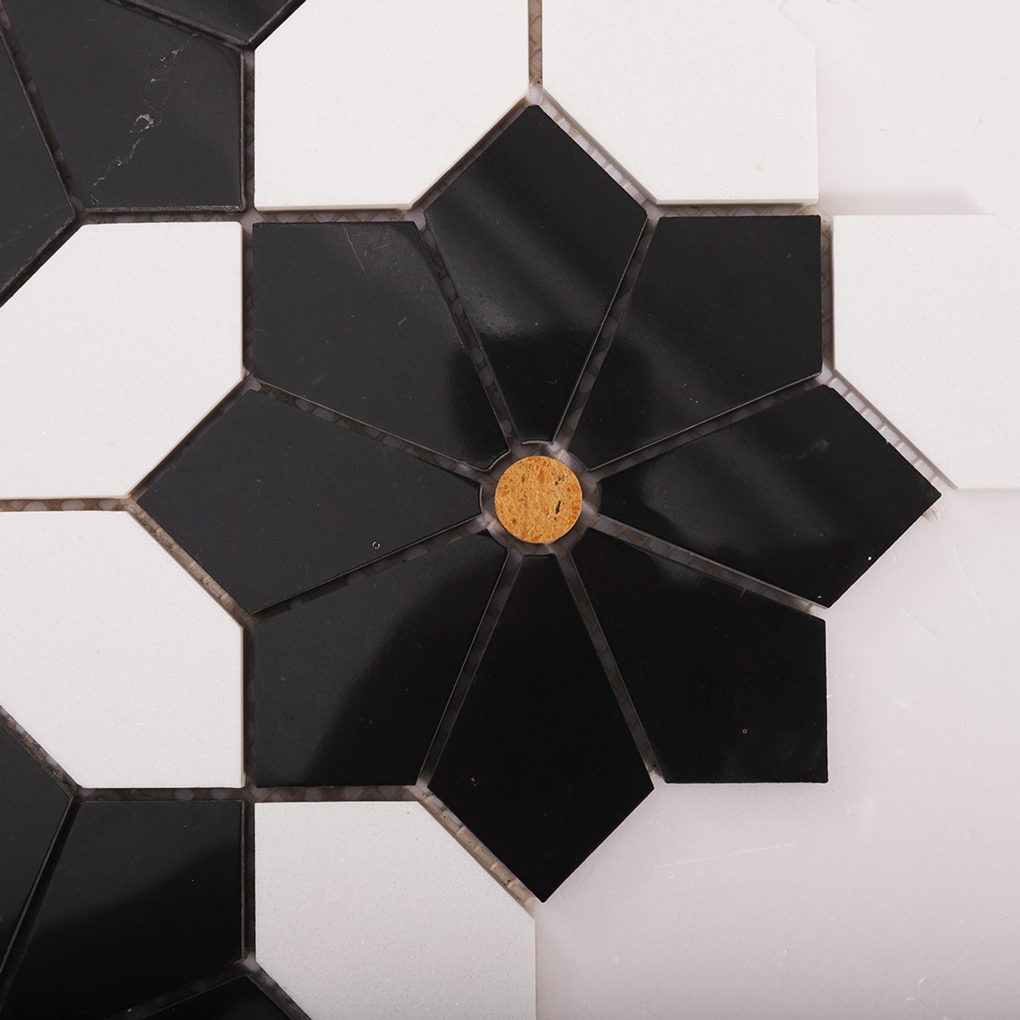 White and Black Geometric Floral Marble Mosaic Tiles — mosaic hoa văn waterjet bằng đá marble đen & trắng
