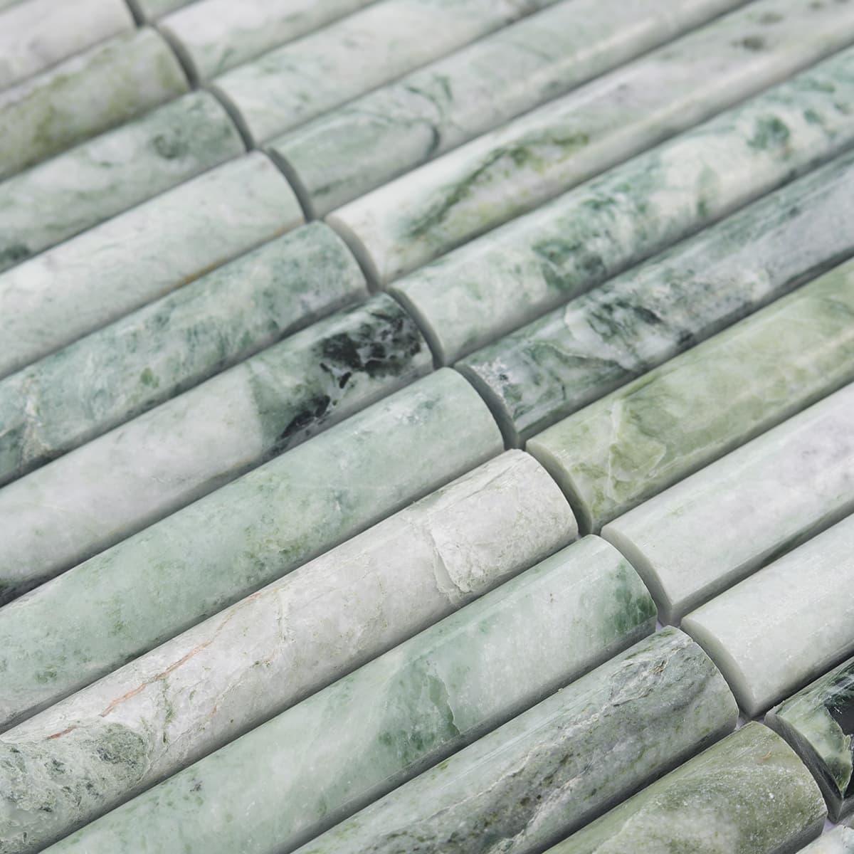 Emerald Green Fluted Marble Mosaic Wall Tile — mosaic rãnh sọc (fluted) bằng đá marble xanh lục