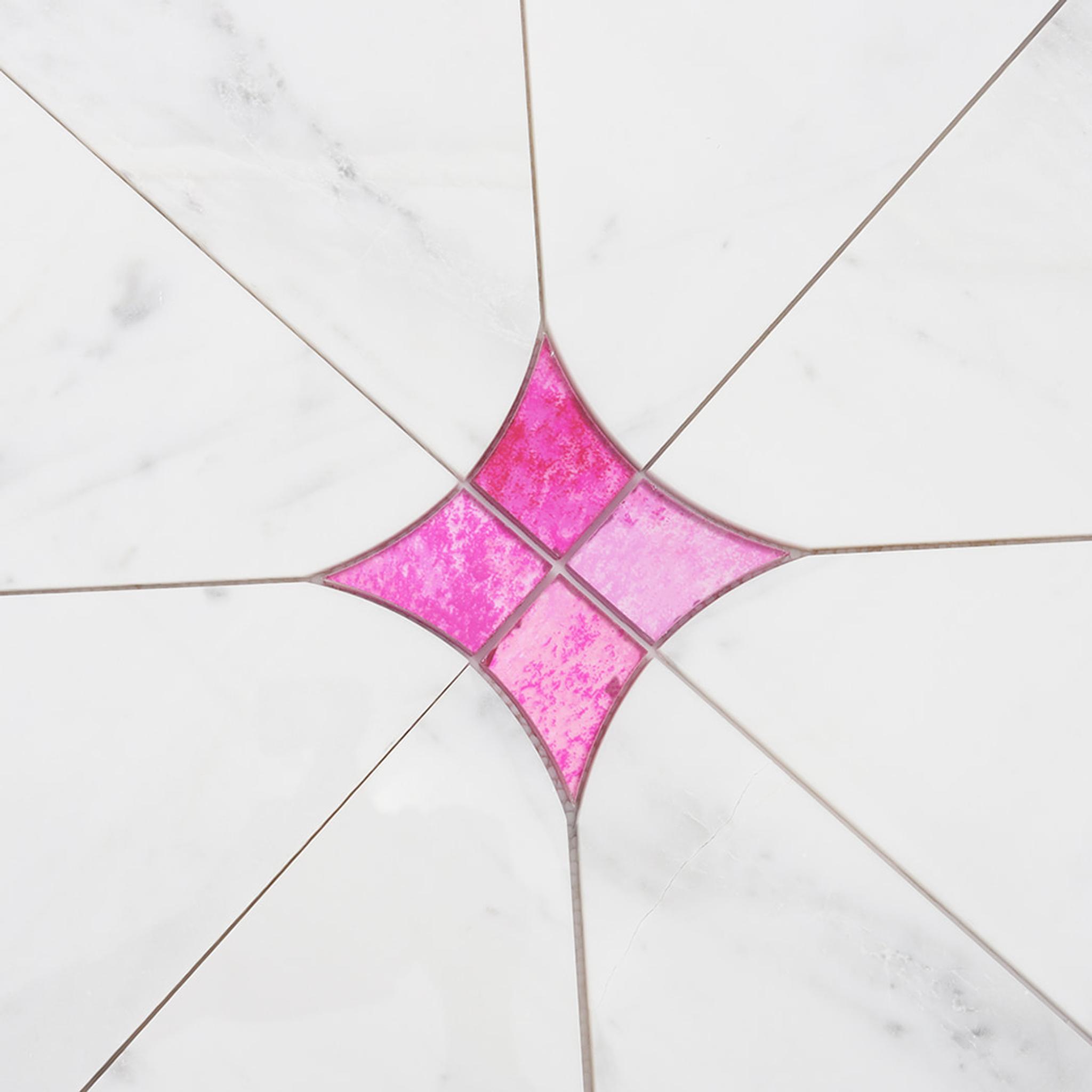 White Square Marble Waterjet Mosaic Tile with Pink Glass — mosaic hoa văn waterjet bằng đá marble trắng & hồng