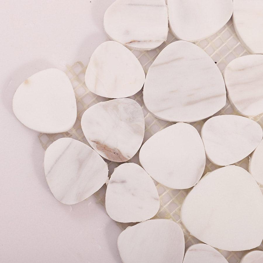 White Sliced Flat Pebble Marble Mosaic Tiles — mosaic ghép nghệ thuật bằng đá marble trắng